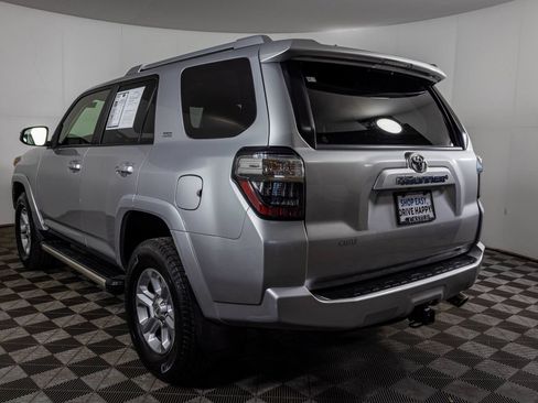 Used 2016 Toyota 4Runner SR5 AWD/4WD image 17