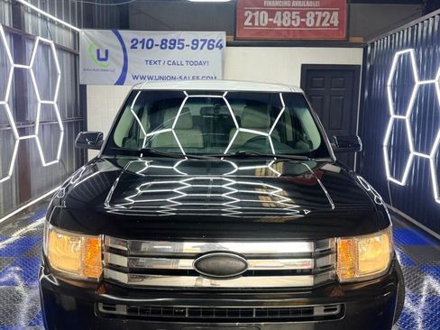 Used 2011 Ford Flex SEL w/ Rapid Spec Order Code FWD image 6