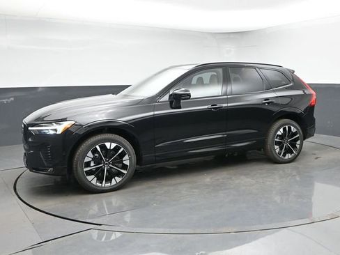 New 2026 Volvo XC60 B5 Plus w/ Protection Package Premier AWD/4WD image 4
