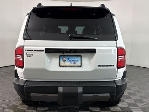 Used 2026 Toyota Land Cruiser w/ Premium Package AWD/4WD image 8