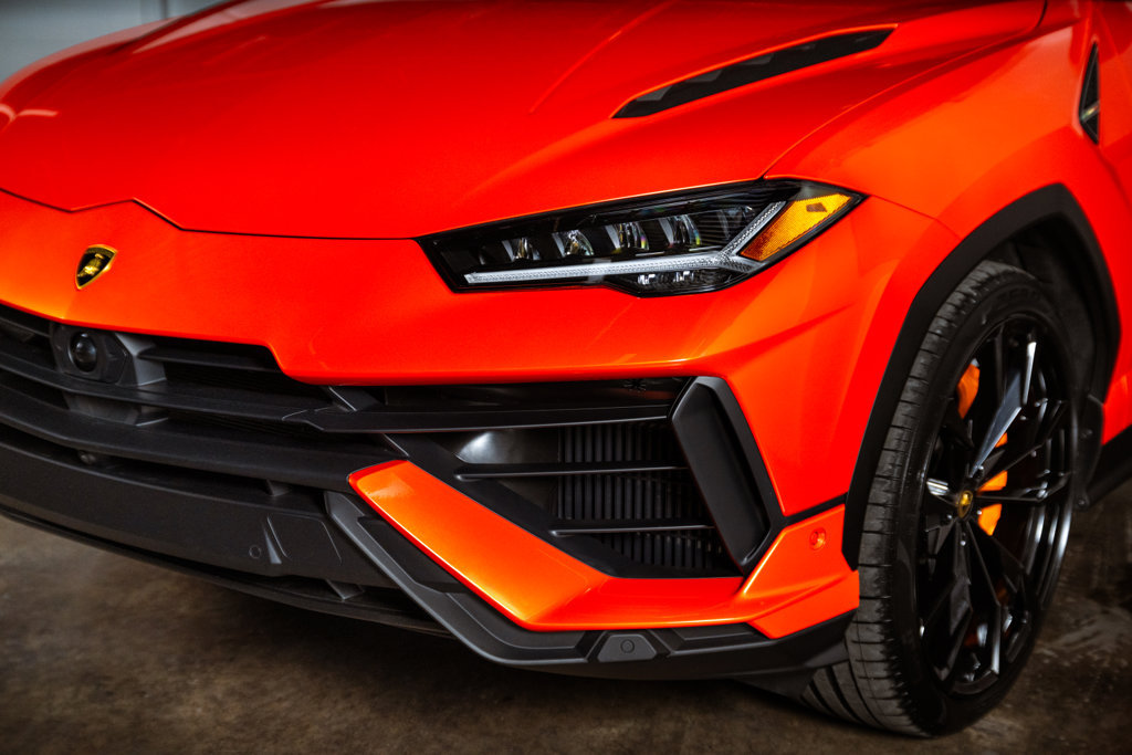 Used 2024 Lamborghini Urus S AWD/4WD image 46