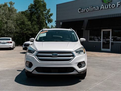 Used 2018 Ford Escape Titanium w/ Ford Safe & Smart Package FWD image 4