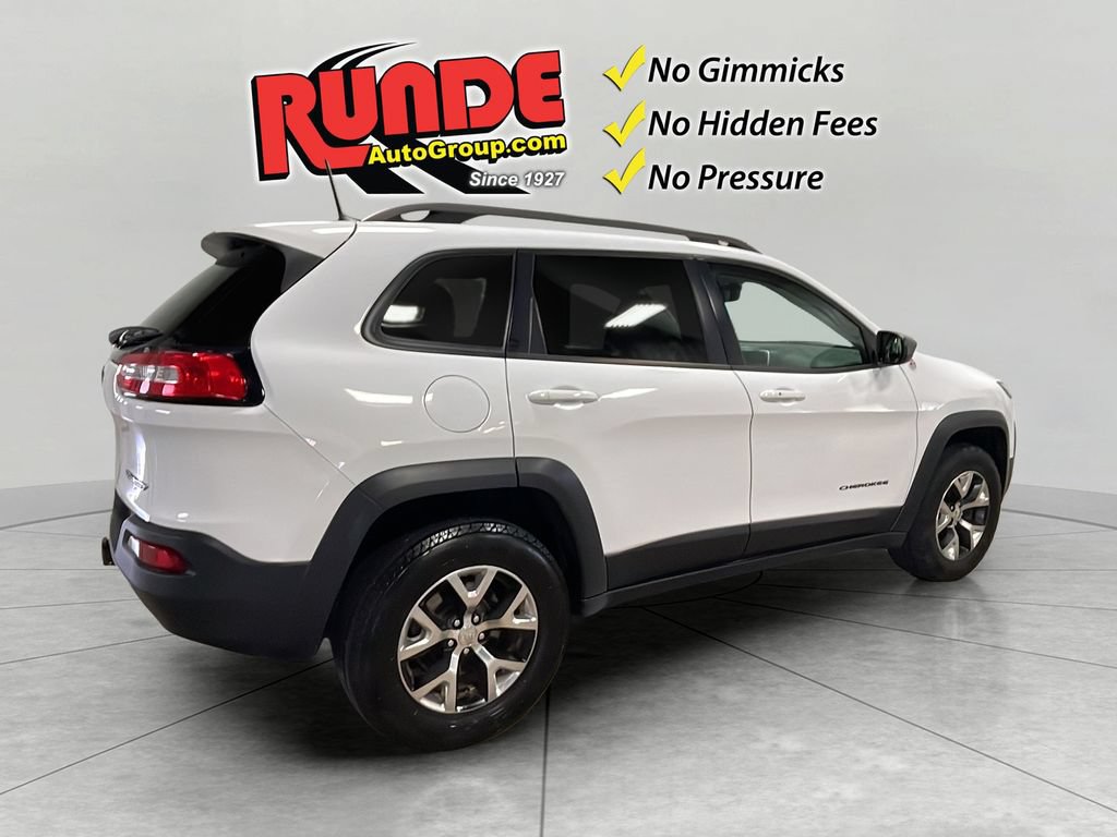 Used 2016 Jeep Cherokee Trailhawk w/ Comfort/Convenience Group AWD/4WD image 6