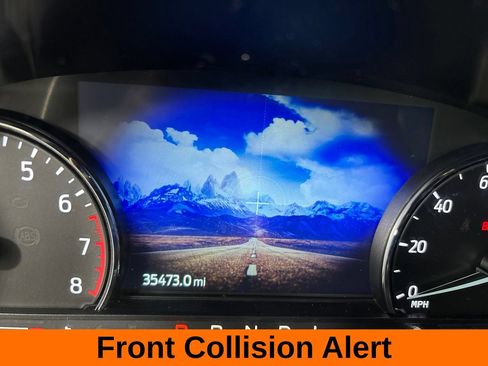 Used 2024 Ford Explorer XLT RWD image 15