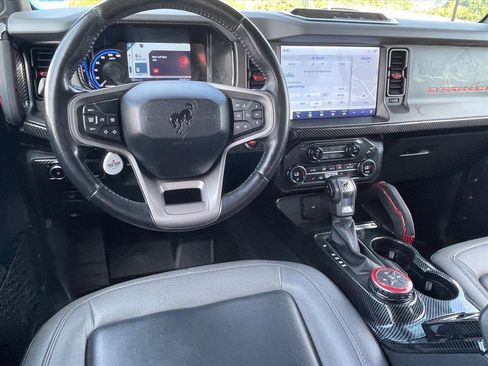 Used 2024 Ford Bronco Black Diamond AWD/4WD image 9