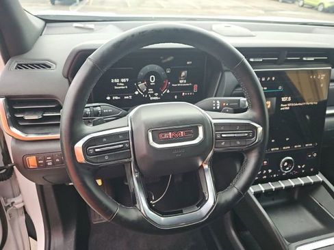 Used 2025 GMC Terrain Elevation AWD/4WD image 10