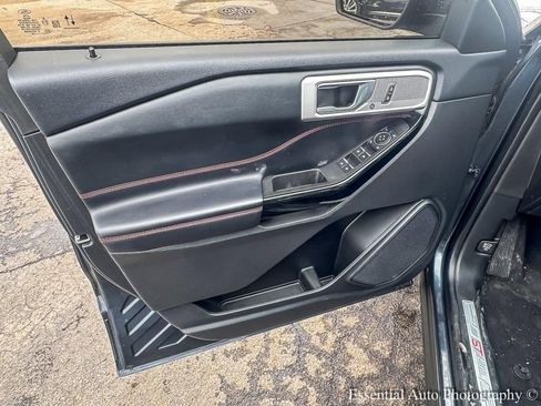 Used 2022 Ford Explorer ST-Line image 23