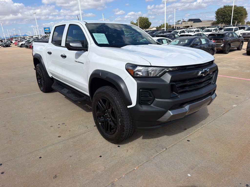 Used 2025 Chevrolet Colorado Trail Boss AWD/4WD image 7