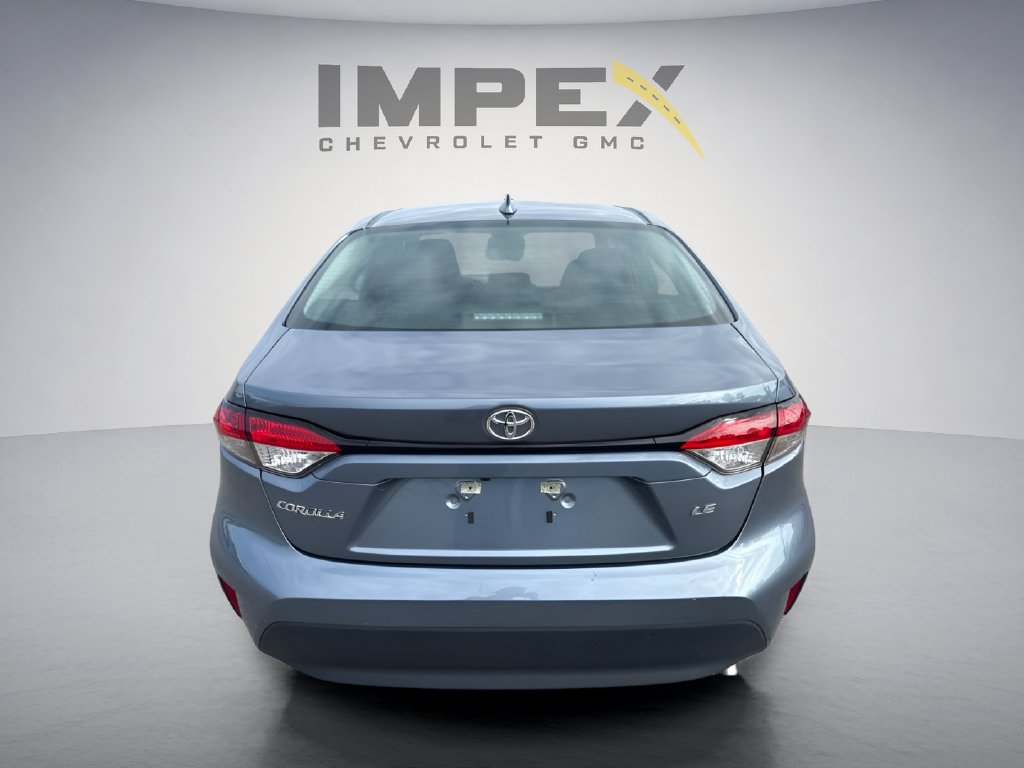 Used 2025 Toyota Corolla LE w/ Convenience Package FWD image 4