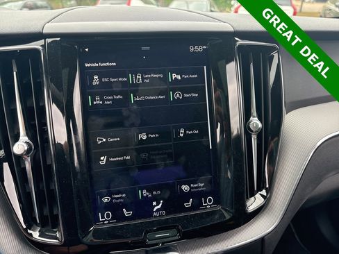 Used 2018 Volvo XC60 T6 R-Design w/ Convenience Package image 19