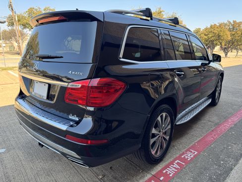 Used 2014 Mercedes-Benz GL 450 4MATIC image 5