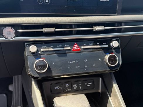 Used 2025 Hyundai Santa Cruz SEL FWD image 23