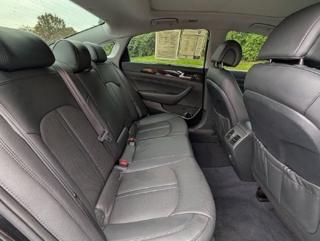 Used 2016 Hyundai Sonata Limited w/ Option Group 05 FWD image 29