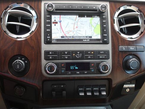 Used 2011 Ford F250 Lariat w/ Lariat Ultimate Pkg AWD/4WD image 30