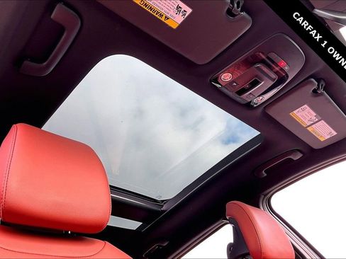 Used 2025 Kia Sportage SX image 26