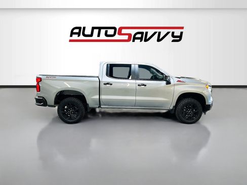 Used 2025 Chevrolet Silverado 1500 LT Trail Boss w/ Convenience Package II AWD/4WD image 8