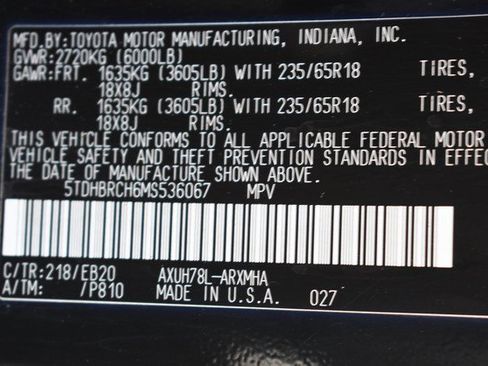 Used 2021 Toyota Highlander XLE AWD/4WD image 35