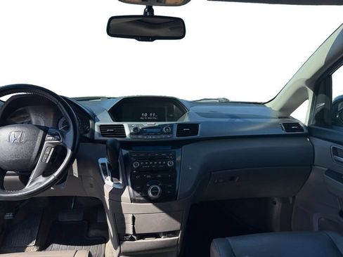 Used 2013 Honda Odyssey Touring Elite image 11