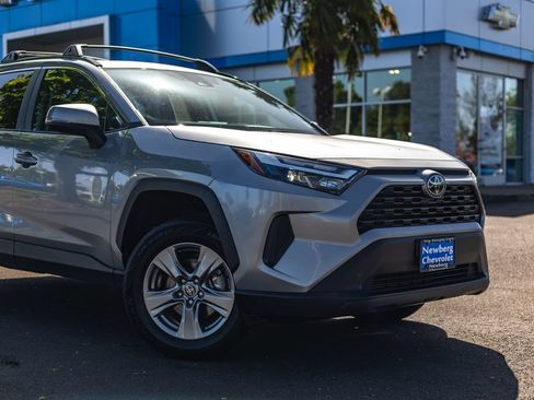 Used 2024 Toyota RAV4 XLE w/ Convenience Package AWD/4WD image 3
