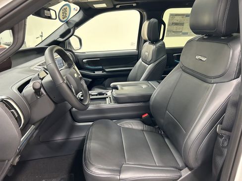 New 2025 Ford Expedition Max Platinum w/ Stealth Performance Package image 9