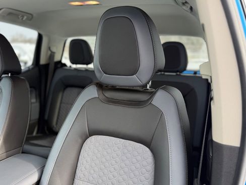 Used 2022 Chevrolet Colorado Z71 image 9