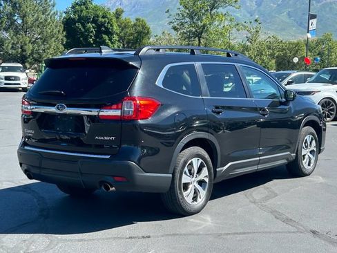 Used 2022 Subaru Ascent Premium w/ Convenience Package AWD/4WD image 3