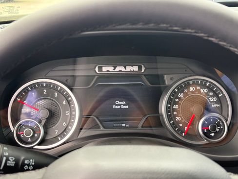 New 2027 RAM 1500 4x4 Crew Cab image 26