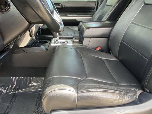 Certified 2017 Toyota Tundra Limited image 22