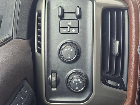 Used 2019 Chevrolet Silverado 3500 High Country w/ Duramax Plus Package AWD/4WD image 32