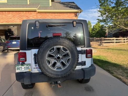 Used 2013 Jeep Wrangler Sport AWD/4WD image 13