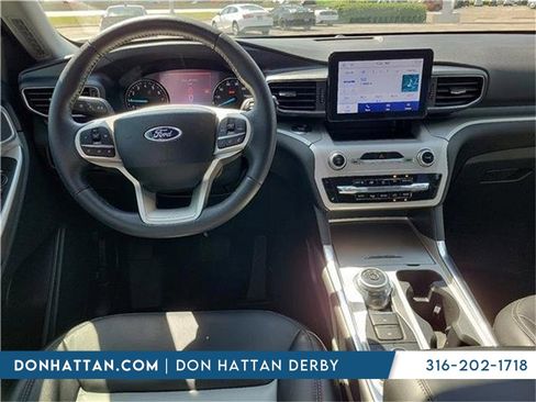Used 2023 Ford Explorer XLT w/ Equipment Group 202A image 11