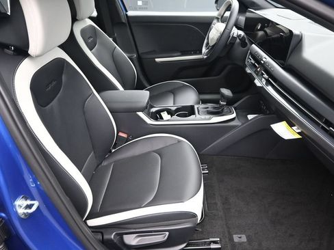 New 2026 Kia K4 EX FWD image 38