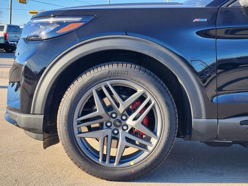 New 2026 Ford Explorer ST-Line w/ ST-Line Street Pack RWD image 9