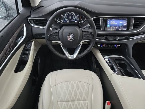 Used 2024 Buick Enclave Avenir image 37