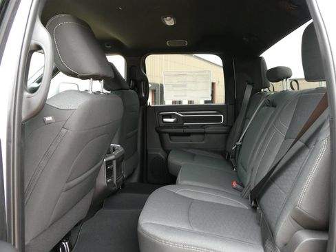 New 2026 RAM 2500 Big Horn AWD/4WD image 15