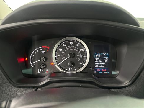 Used 2021 Toyota Corolla LE image 17