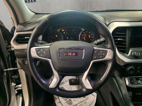 Used 2020 GMC Acadia SLT w/ Premium Package image 11