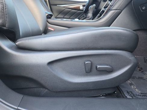 Used 2018 INFINITI Q50 Luxe w/ Cargo Package (L95) image 40