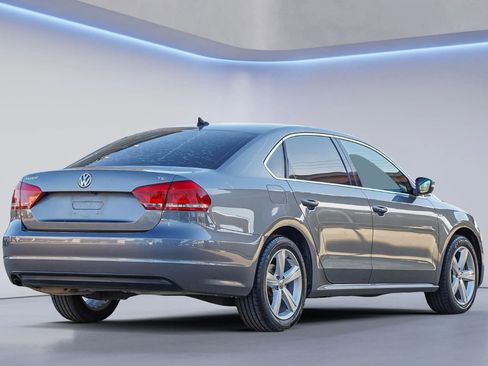 Used 2015 Volkswagen Passat 1.8T S image 11