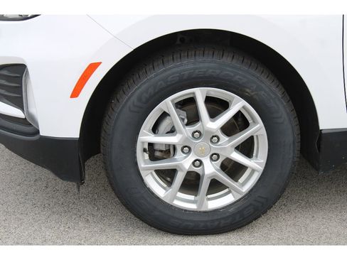 Used 2023 Chevrolet Equinox LT image 8