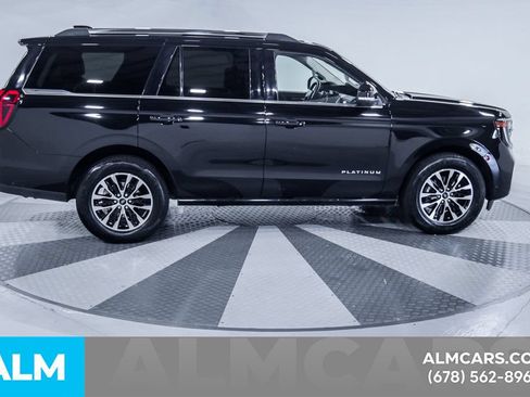 Used 2025 Ford Expedition Platinum AWD/4WD image 11
