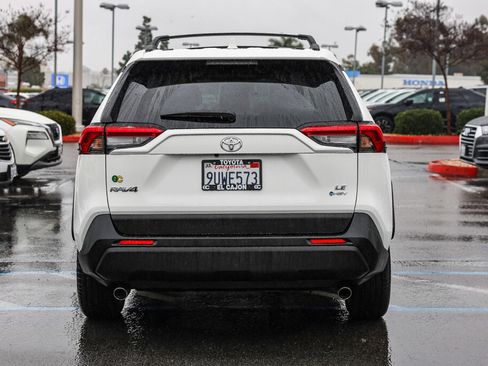 Certified 2025 Toyota RAV4 LE image 22