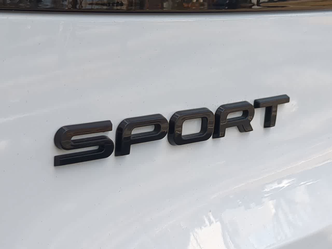 Certified 2025 Land Rover Range Rover Sport SE AWD/4WD image 13