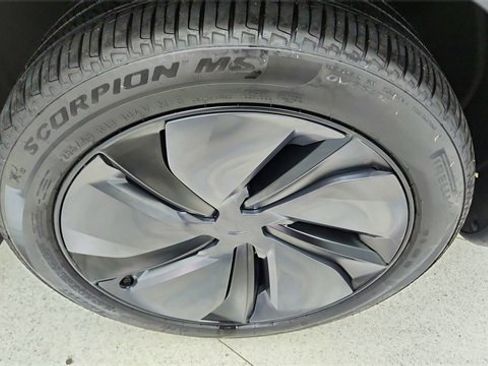 Used 2026 Tesla Model Y Long Range image 59