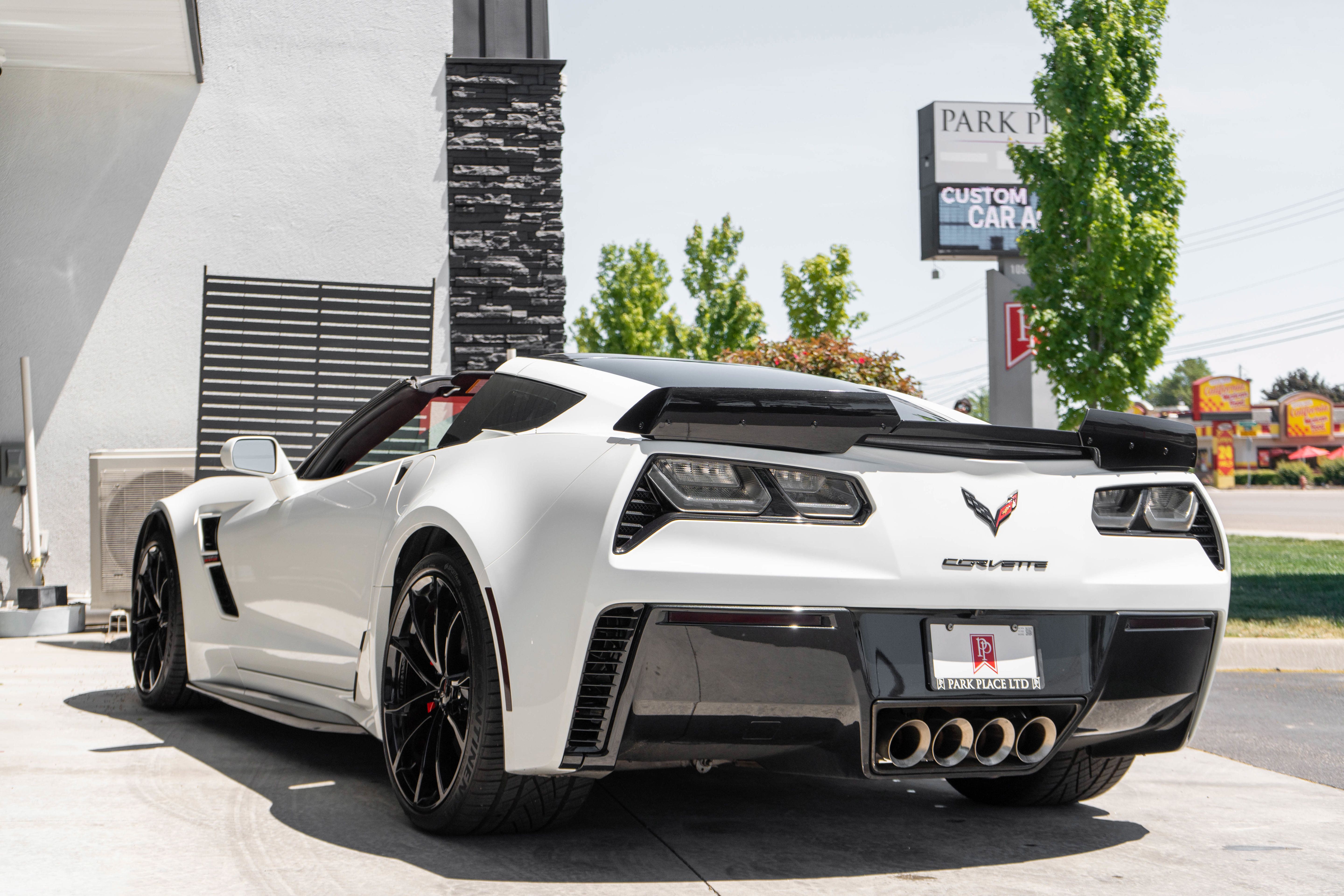 Used 2019 Chevrolet Corvette Grand Sport RWD image 9