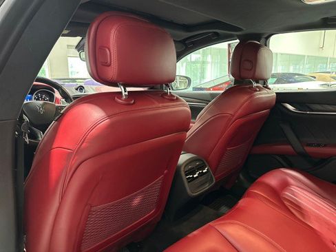 Used 2019 Maserati Ghibli S GranLusso RWD image 39
