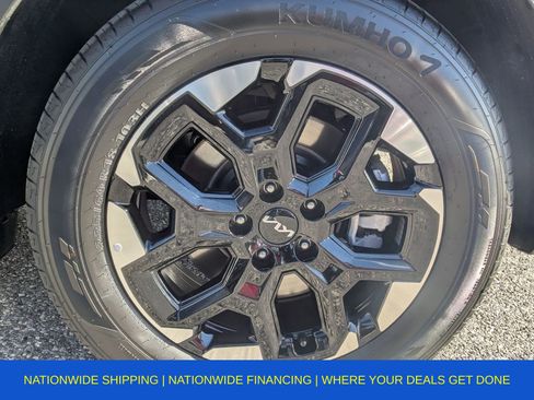 Used 2025 Kia Sorento S image 40