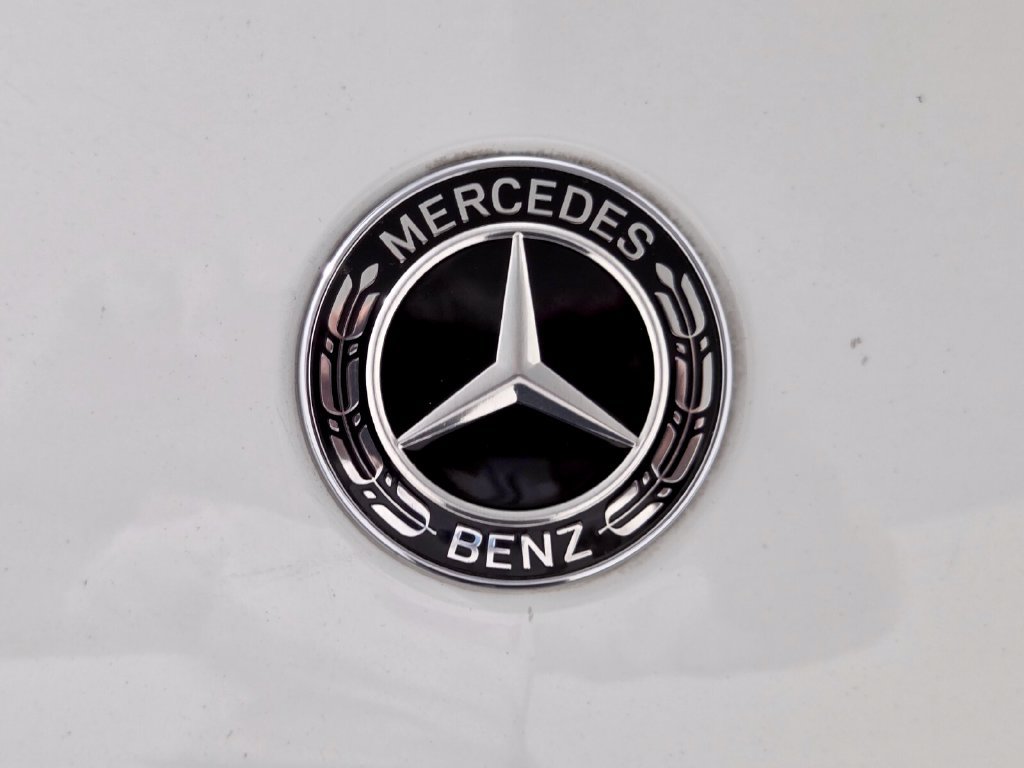 Used 2020 Mercedes-Benz SLC 300 image 32