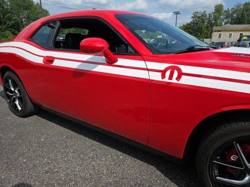 Used 2010 Dodge Challenger R/T image 22