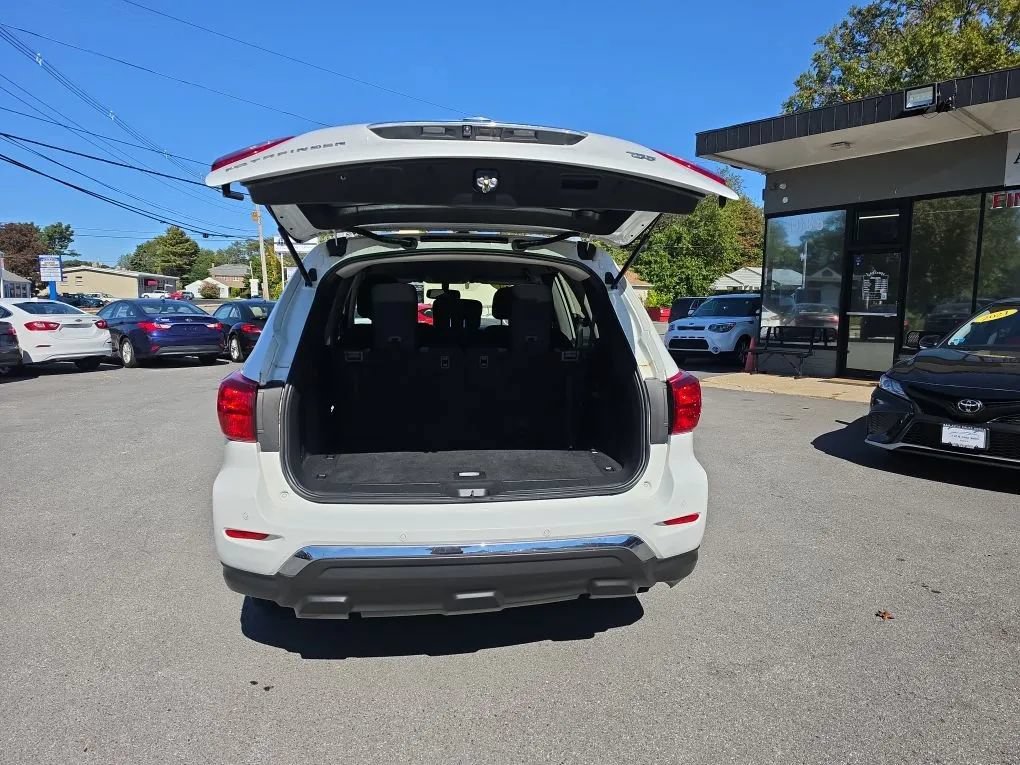 Used 2017 Nissan Pathfinder SV AWD/4WD image 17